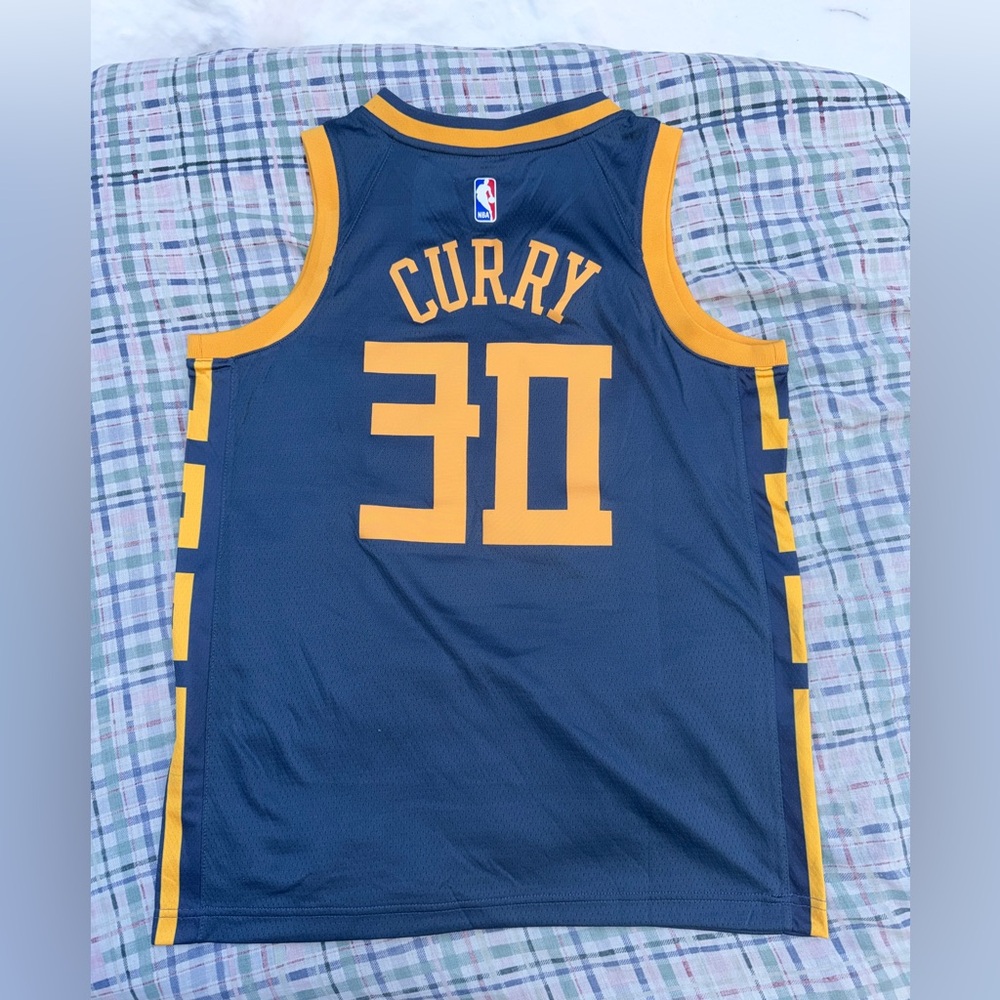 Nike Golden State Warriors Steph Curry China NBA Jersey
Size 48 / Large - Picture 5 of 7